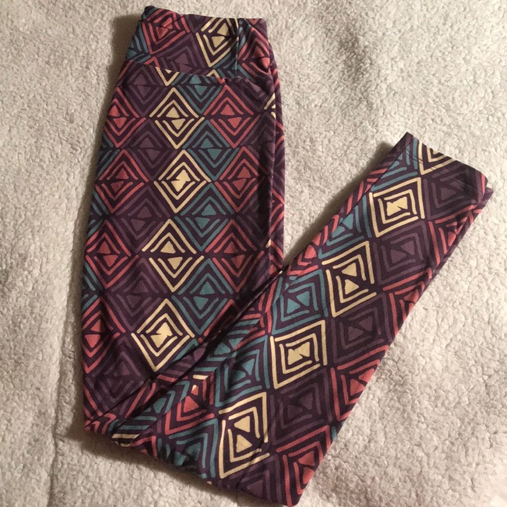 LuLaRoe leggings! Worn once. Smoke free home